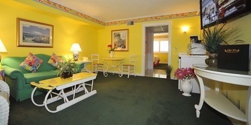 Lilac Tree Suites 매키낙 아일랜드 외부 사진